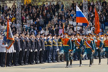Оренбуржцы отмечают главный праздник страны